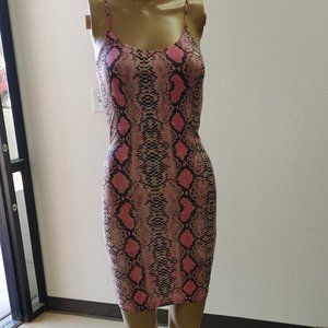 CELEBRITY FASHION BY HERA COLLECTION MINI PINK FAUX SNAKESKIN SIZE S